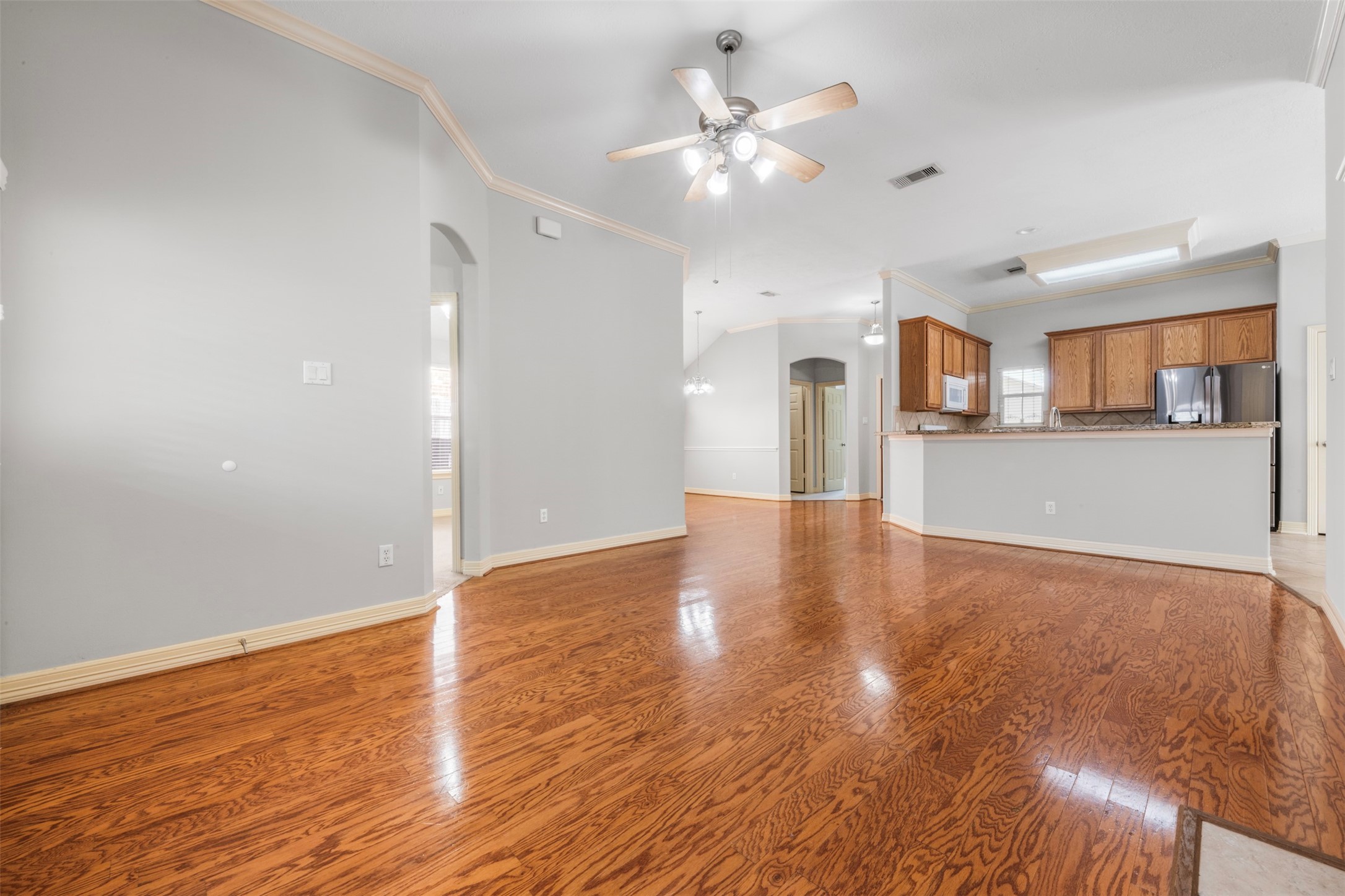 2434 Soledad Ridge Drive Spring, TX 77373 - Photo 13 of 33 Living Room