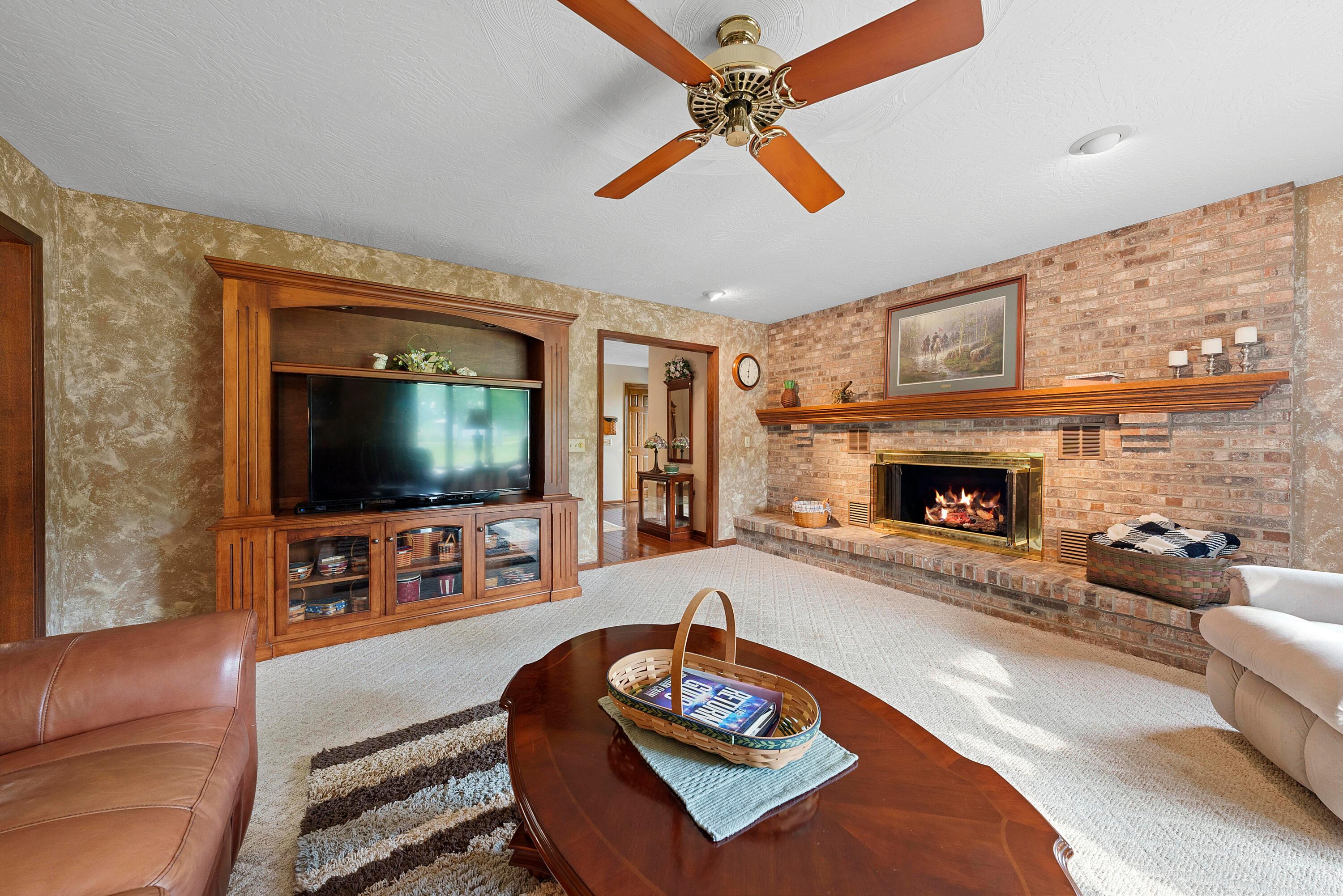 12787 Robins Road Westerville, OH 43082 - Photo 27 of 60 DSC02838