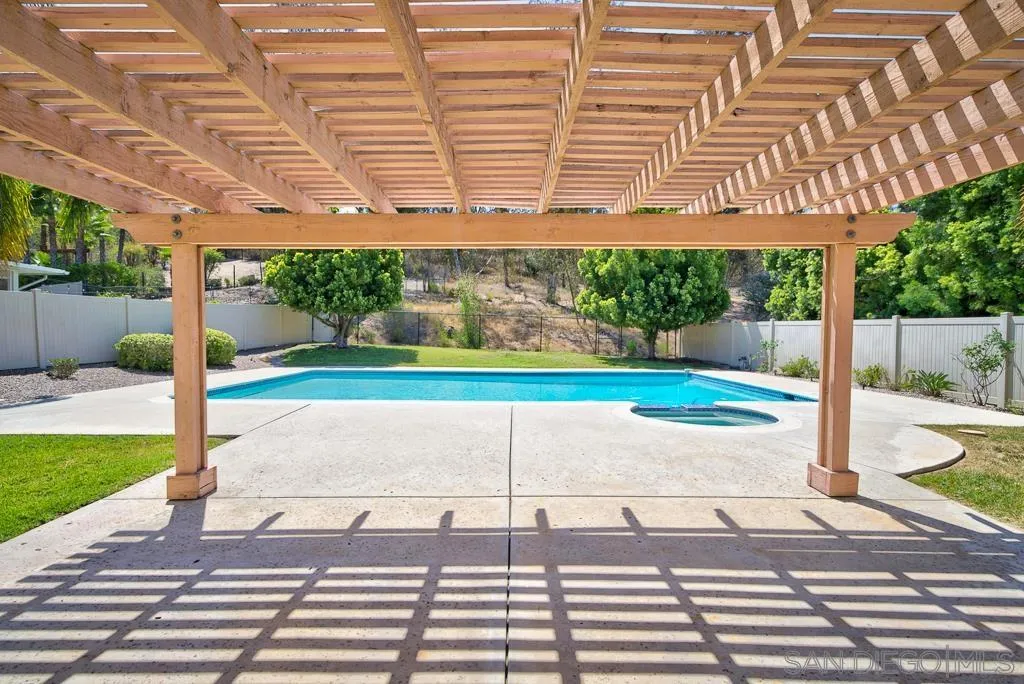 13887 Carriage Road Poway, CA 92064 - Photo 45 of 54