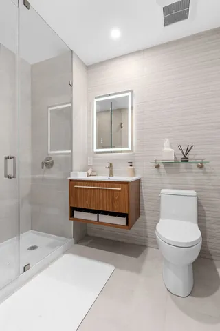 $6,500 | 36 India Street, Unit 5J | Greenpoint