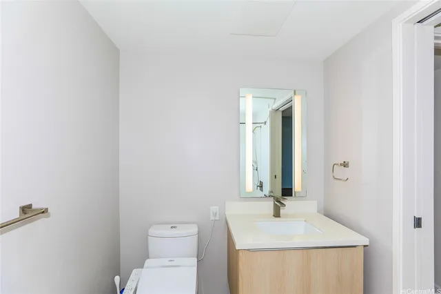 $4,300 | 888 Kapiolani Boulevard, Unit 3111, Honolulu, HI 96813