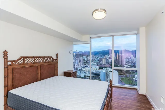 $4,300 | 888 Kapiolani Boulevard, Unit 3111, Honolulu, HI 96813