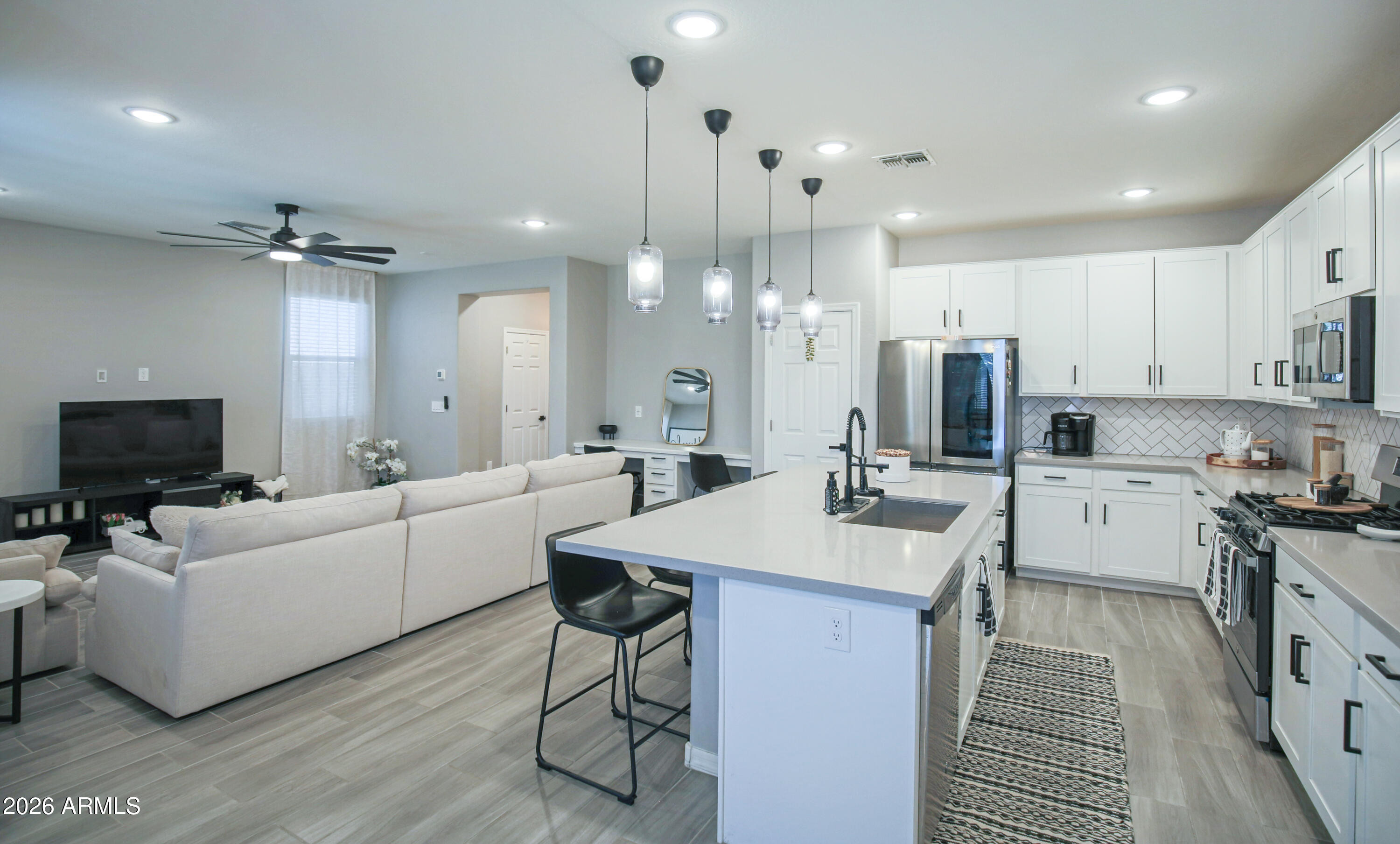 8820 West Lamar Road Glendale, AZ 85305 - Photo 9 of 41 IMG_9872