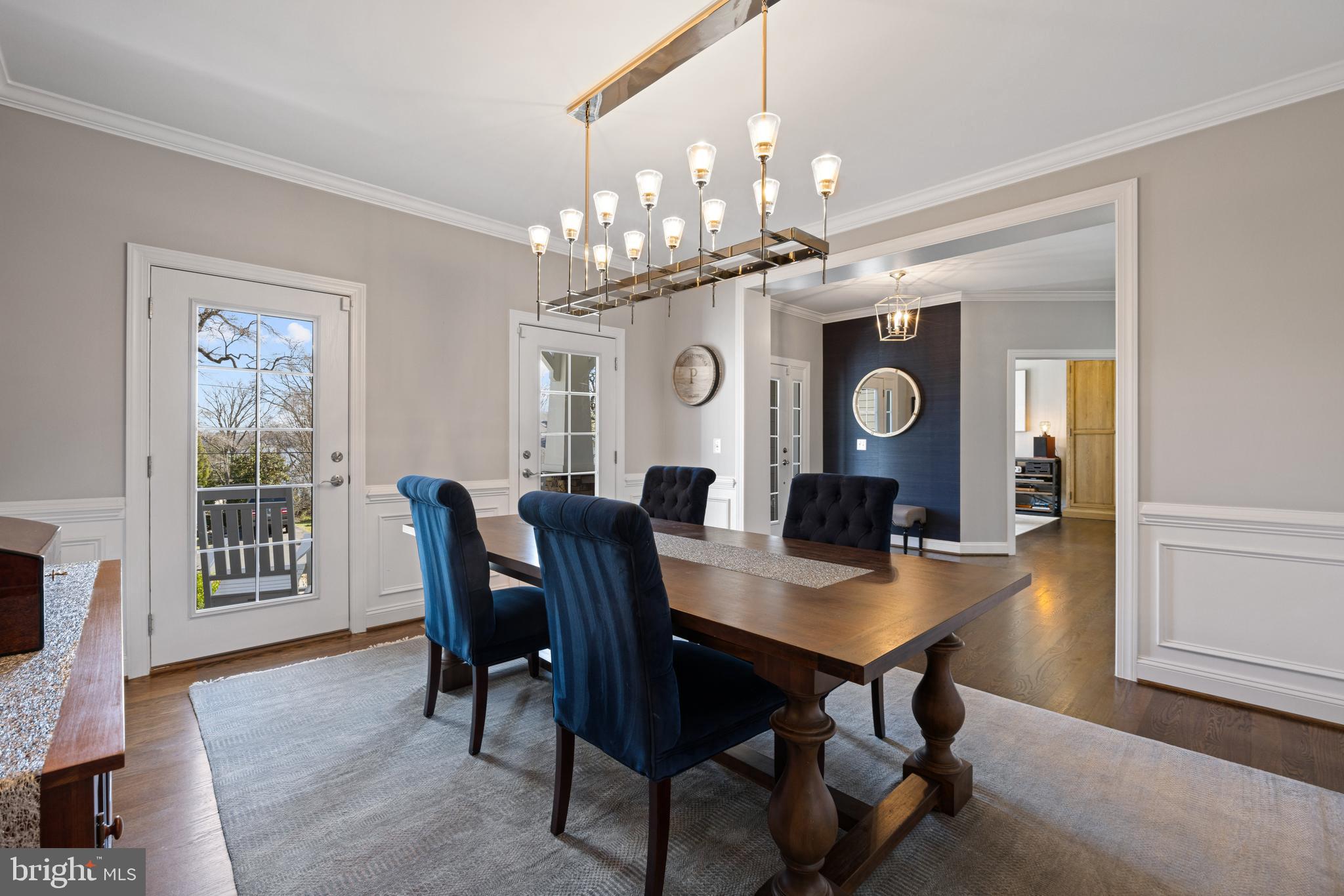 7869 Southdown Road Alexandria, VA 22308 - Photo 12 of 50 Water views from the dining room