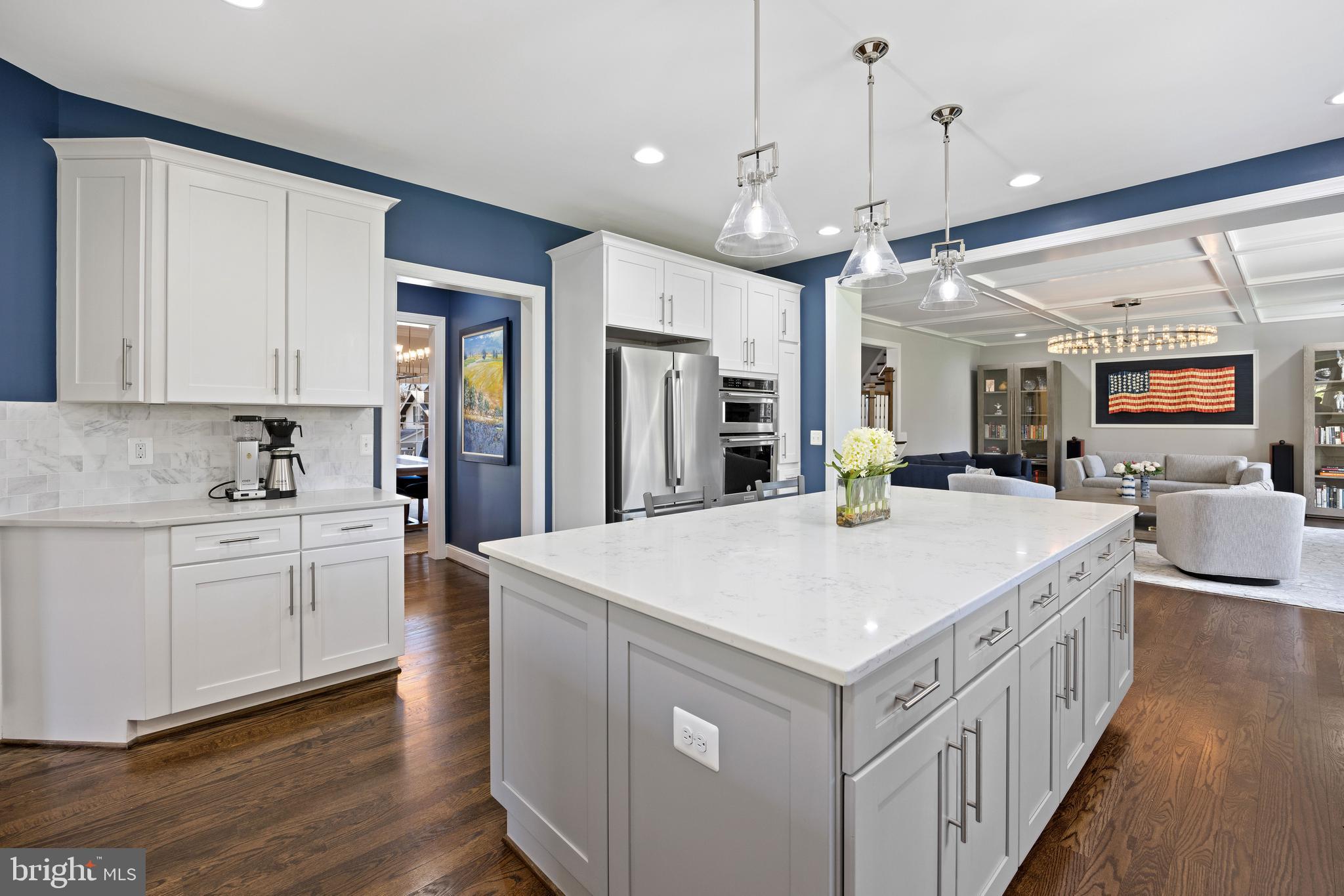 7869 Southdown Road Alexandria, VA 22308 - Photo 21 of 50 Butlers pantry next to kitchen and DR