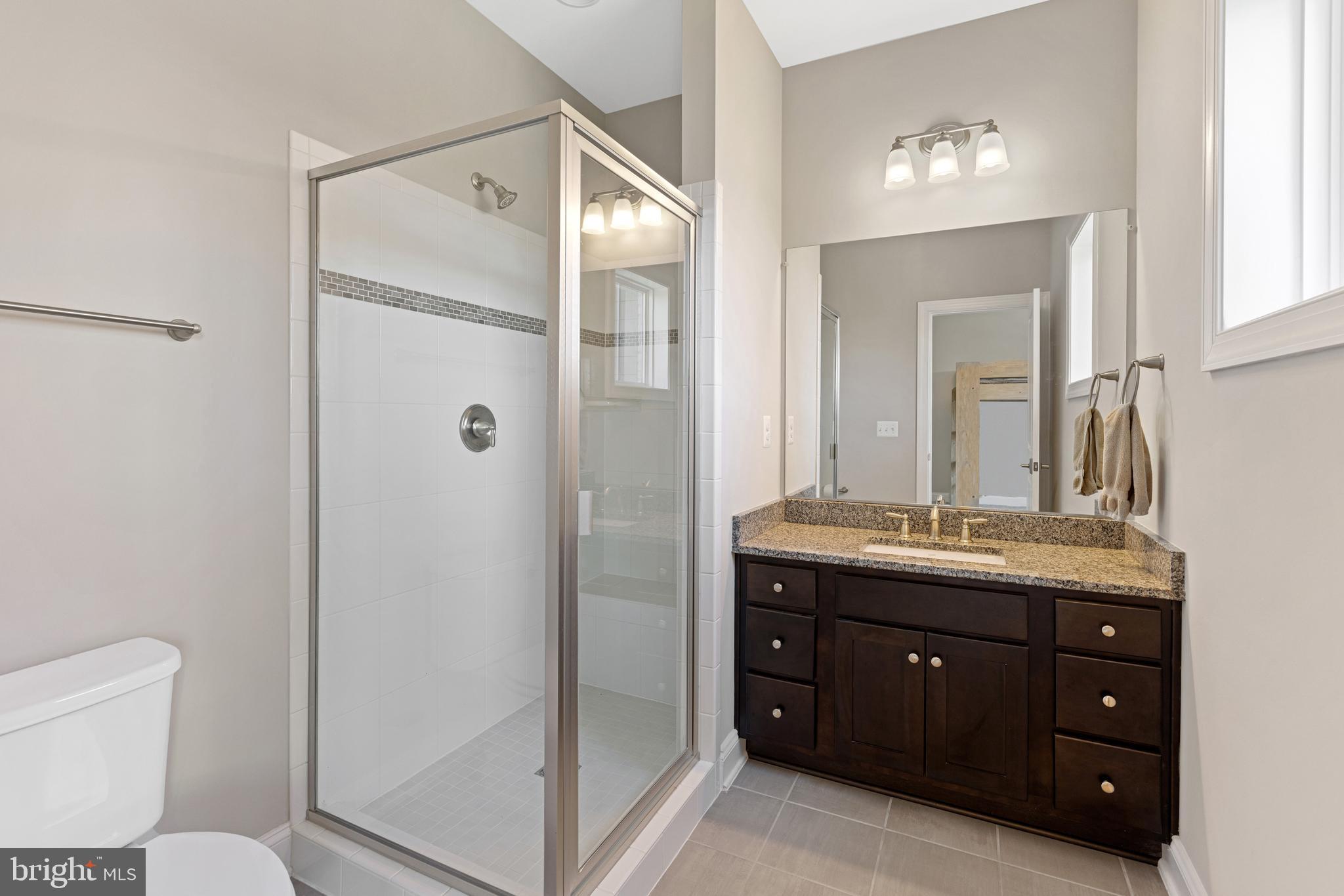 7869 Southdown Road Alexandria, VA 22308 - Photo 33 of 50 Ensuite bath for guest bedroom