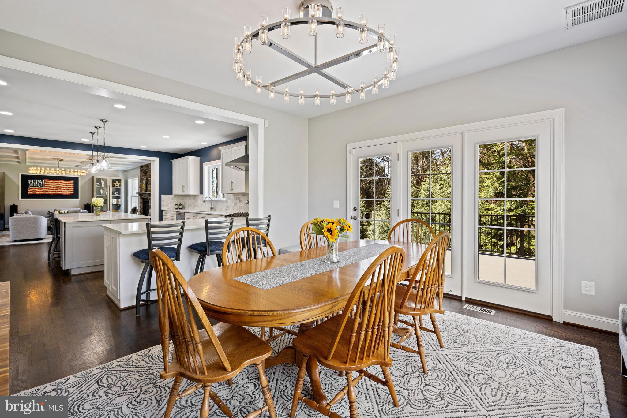 7869 Southdown Road Alexandria, VA 22308 - Photo 7 of 50 Breakfast rm kitchen has bar & island seating