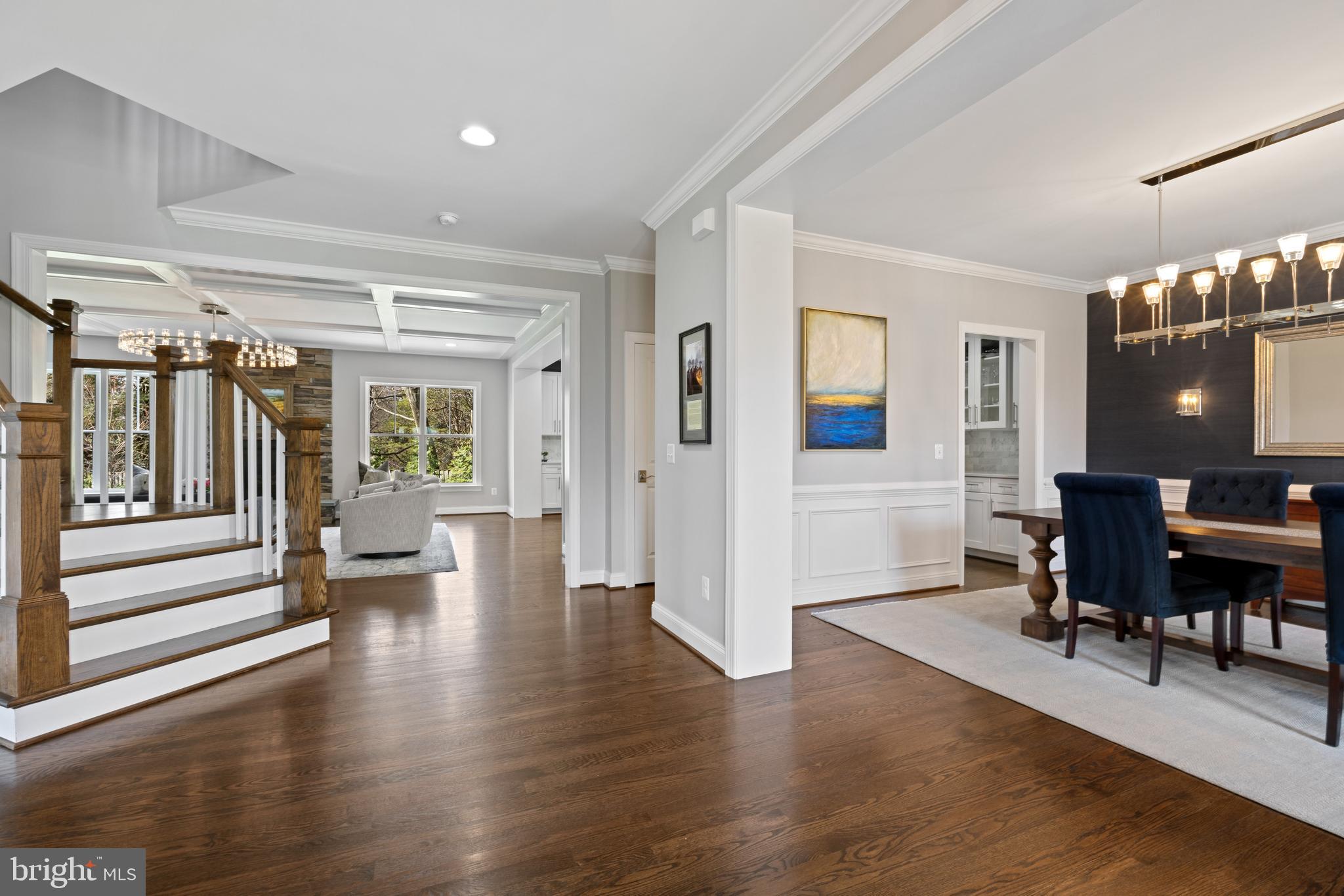 7869 Southdown Road Alexandria, VA 22308 - Photo 10 of 50 Oak hardwood floors