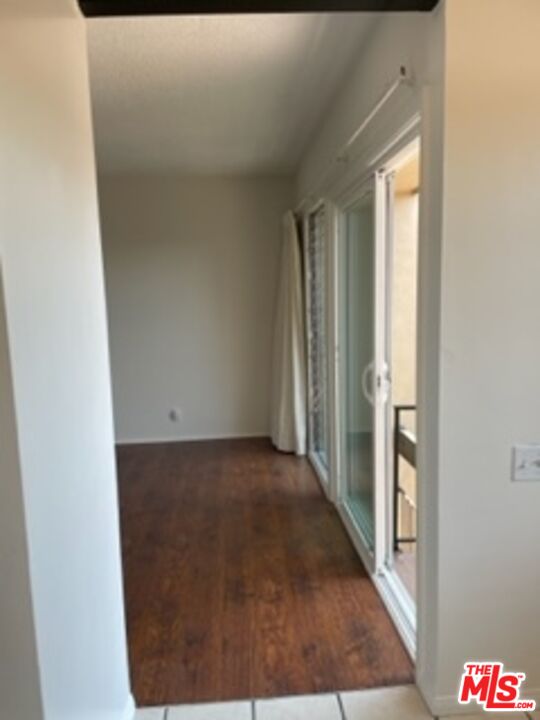 3739 McLaughlin Avenue Los Angeles, CA 90066 - Photo 8 of 11 a view of an empty room