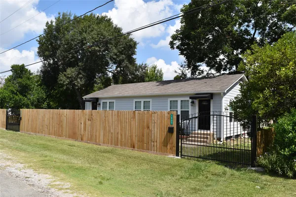 $1,295 | 1517 West 12th Street, Unit 1517, Houston, TX 77008