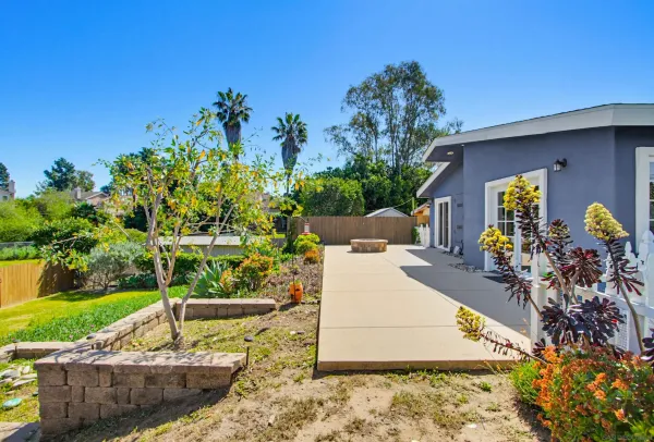$924,900 | 810 Anns Way, Vista, CA 92083