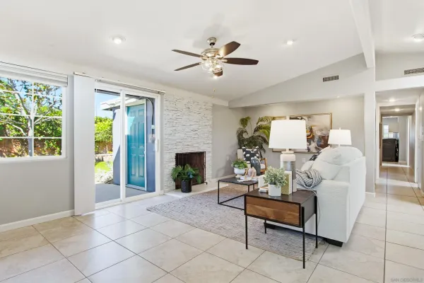 $924,900 | 810 Anns Way, Vista, CA 92083
