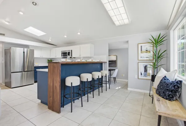 $924,900 | 810 Anns Way, Vista, CA 92083