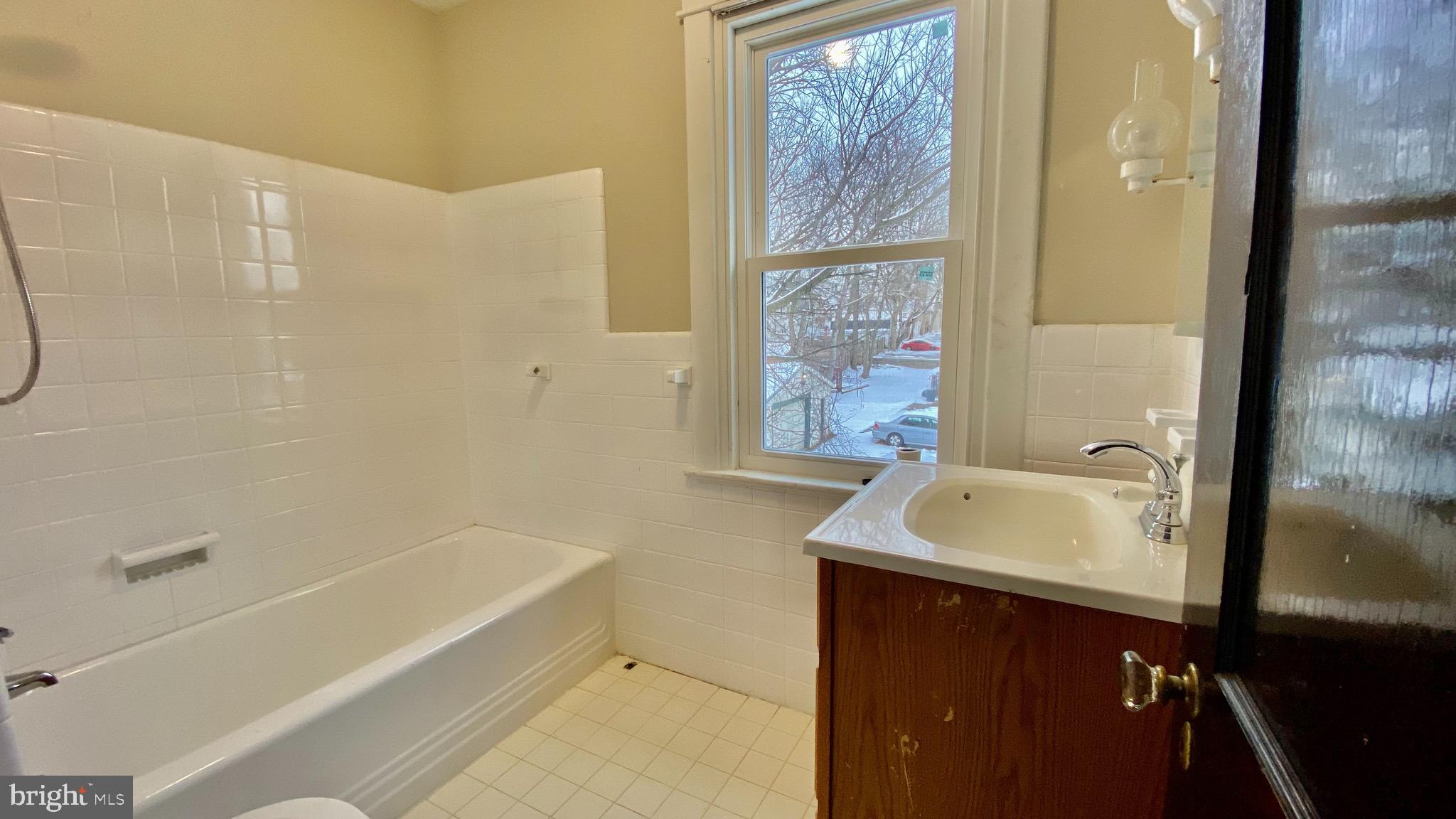 3849 Garrett Road Drexel Hill, PA 19026 - Photo 12 of 18