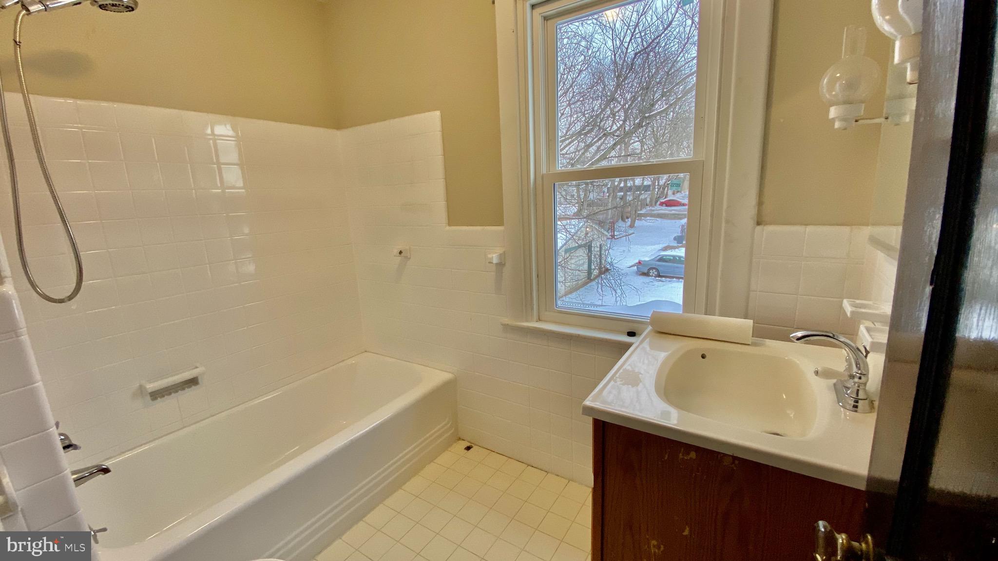 3849 Garrett Road Drexel Hill, PA 19026 - Photo 14 of 18