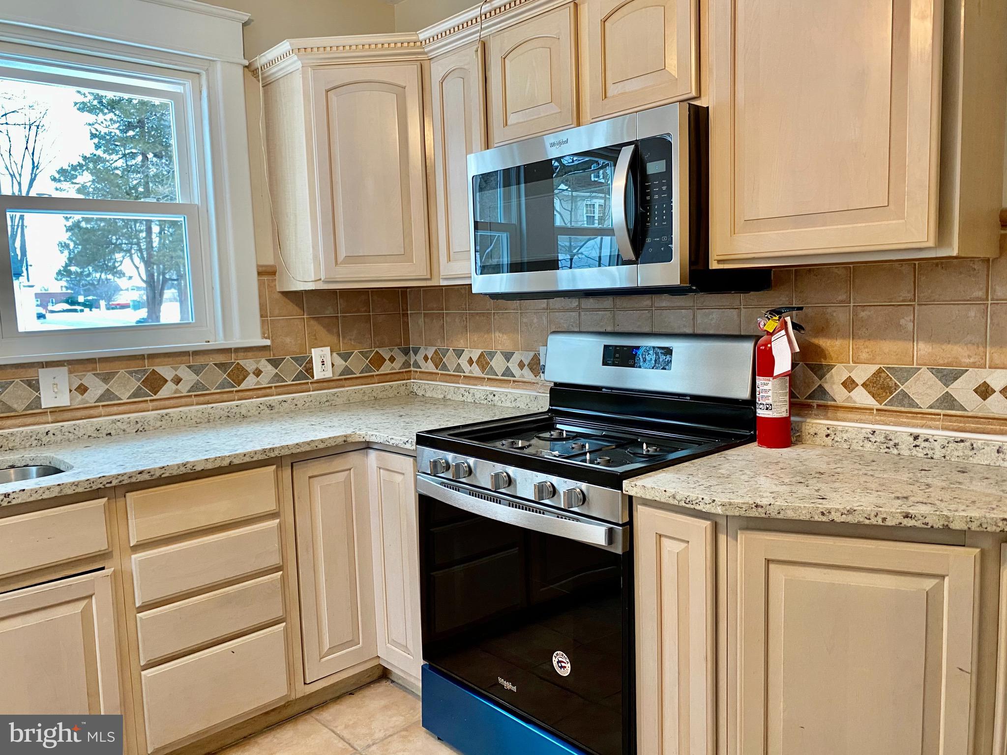 3849 Garrett Road Drexel Hill, PA 19026 - Photo 8 of 18