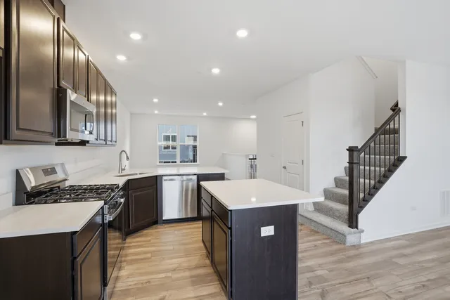 $357,299 | 247 Settlers Place, West Dundee, IL 60118