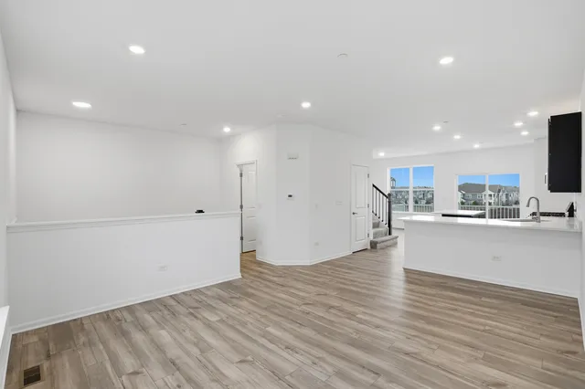 $357,299 | 247 Settlers Place, West Dundee, IL 60118