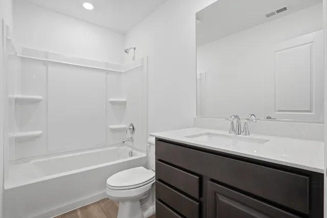 $357,299 | 247 Settlers Place, West Dundee, IL 60118