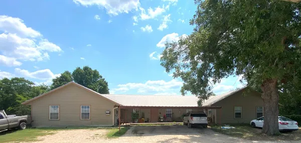 $1,250 | 8701 Highway 77, Unit 107, Lexington, TX 78947