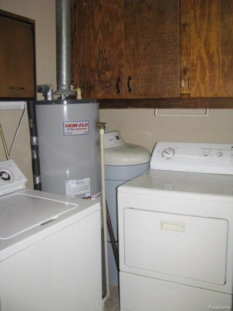 70 Townsend Road Leonard, MI 48367 - Photo 30 of 41 #30 Laundry.jpg