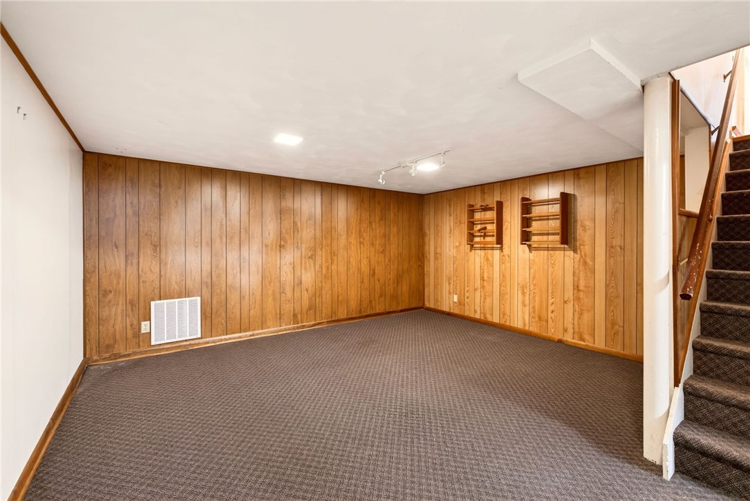 1070 Shoemaker Road Webster, NY 14580 - Photo 17 of 24 Gallery Image 17