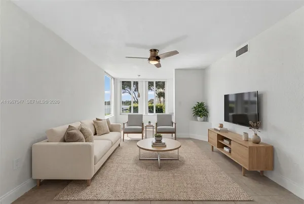 $2,425 | 2841 North Oakland Forest Drive, Unit 110, Oakland Park, FL 33309