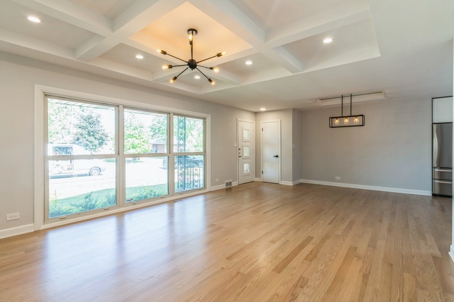 315 North Seminary Avenue Park Ridge, IL 60068 - Photo 4 of 27