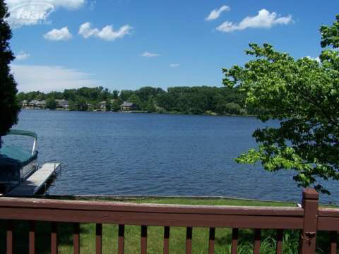 644 Indiana Howell, MI 48843 - Photo 2 of 7 20360619-1.JPG