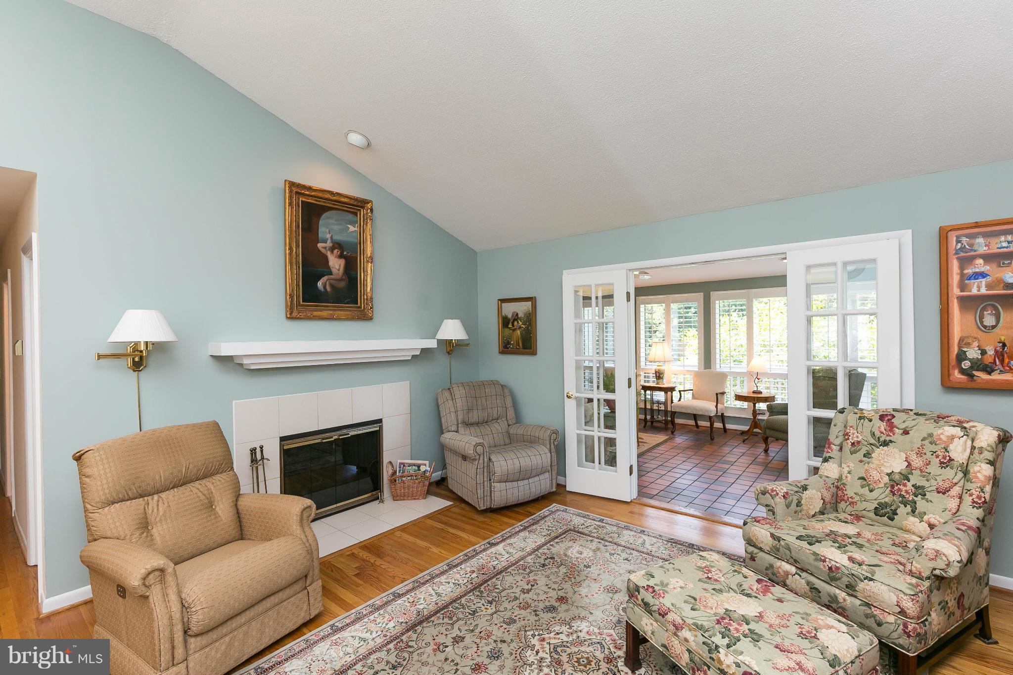 2909 York Manor Road Phoenix, MD 21131 - Photo 11 of 30 Family Room
