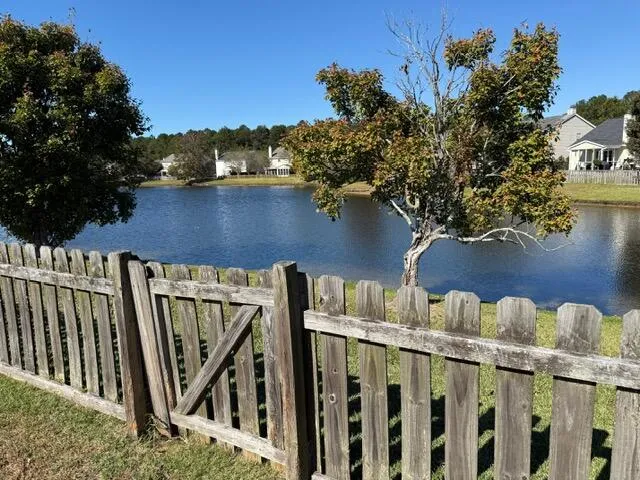 $2,500 | 215 Southport Drive, Summerville, SC 29483