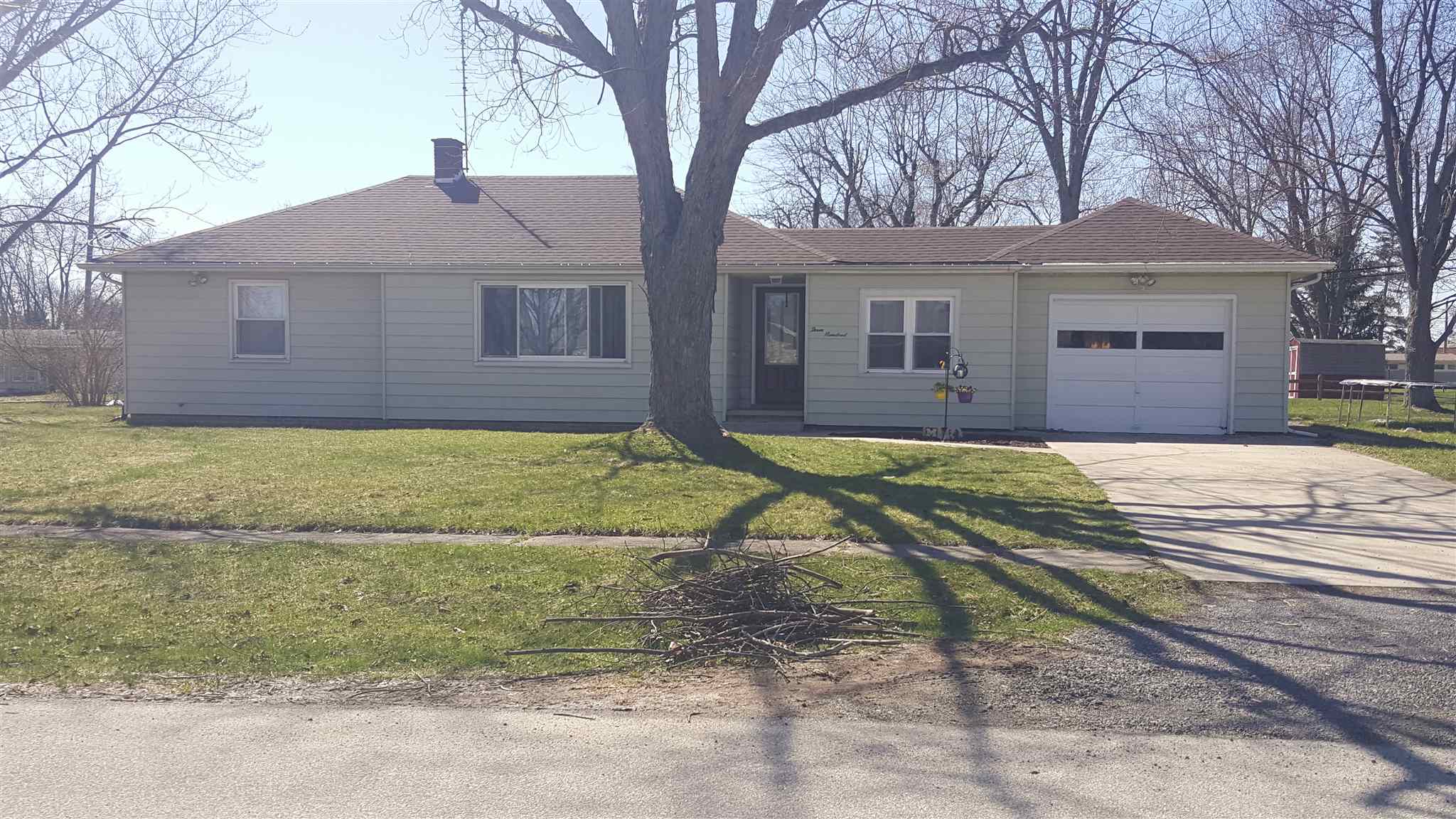 300 James Street Butler, IN 46721 - Photo 1 of 20