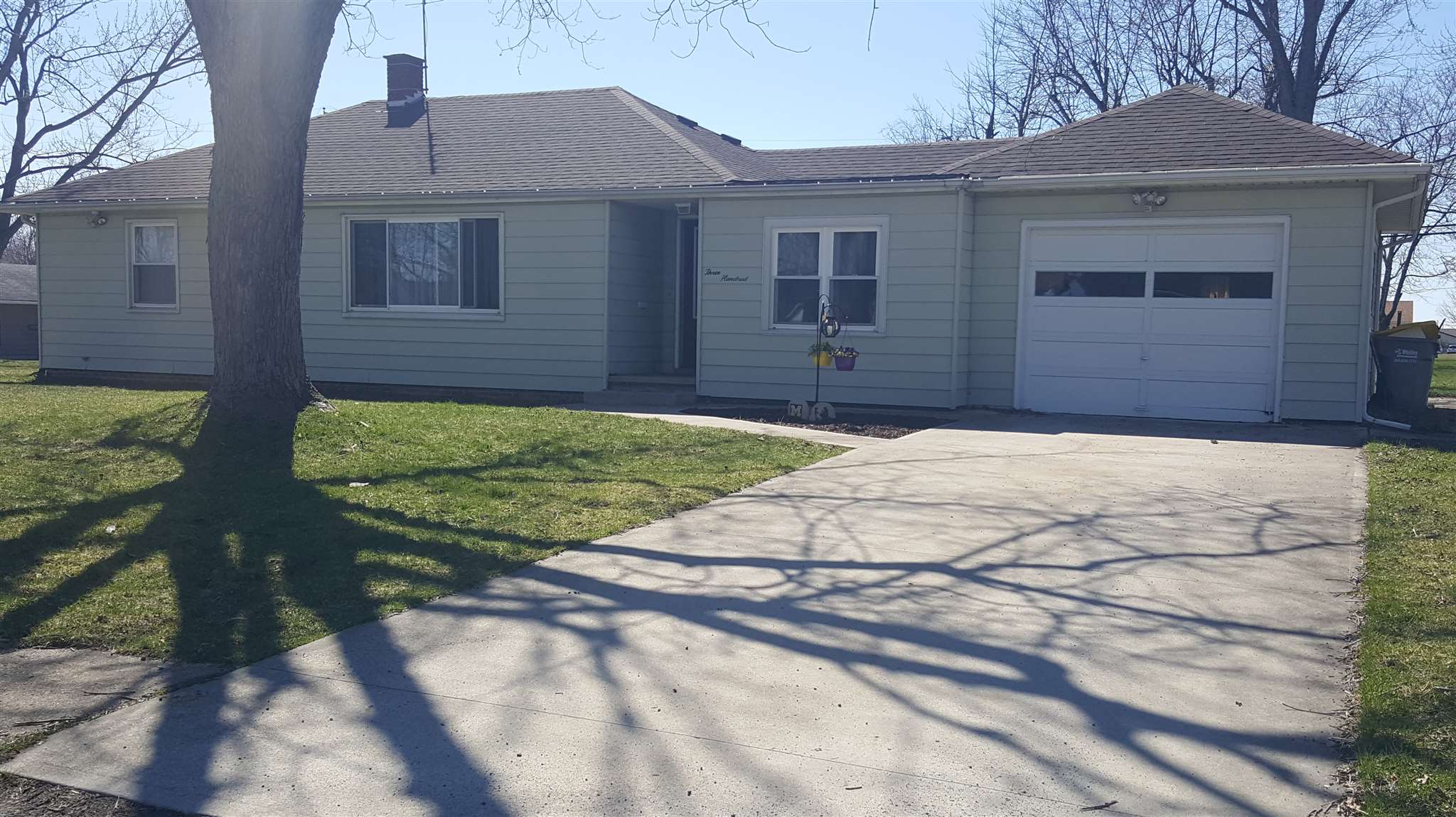 300 James Street Butler, IN 46721 - Photo 2 of 20