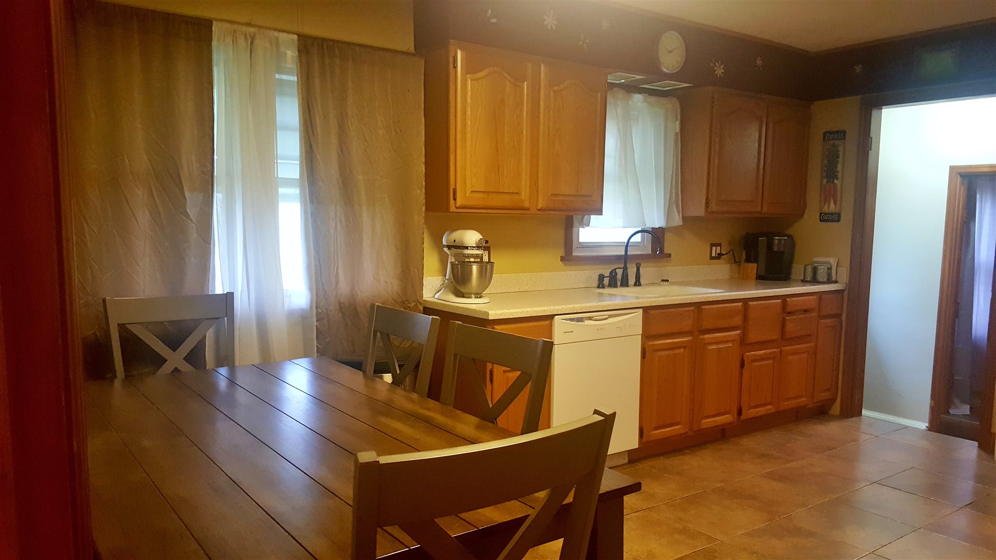 300 James Street Butler, IN 46721 - Photo 5 of 20