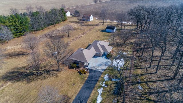 4496 West Sandwich Road Sandwich, IL 60548 - Photo 2 of 37 a view of a house with a yard