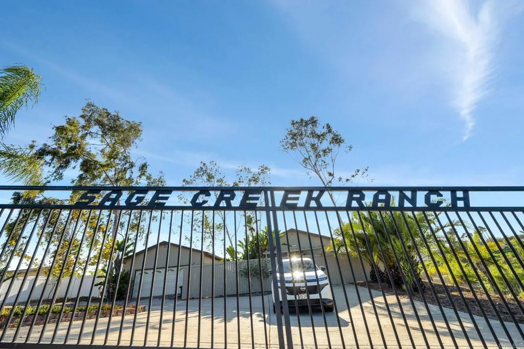 9383 West Lilac Road Escondido, CA 92026 - Photo 36 of 66 Gallery Image 36