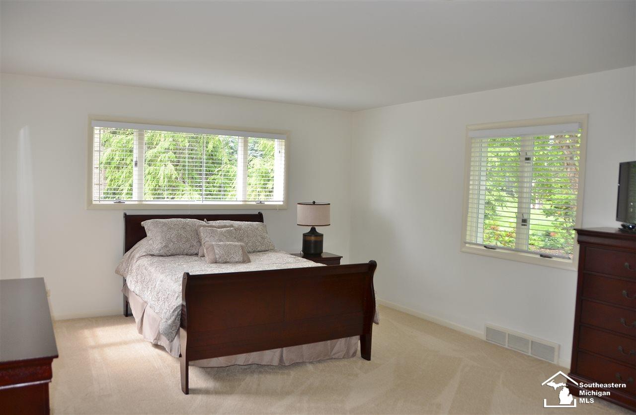 26055 East River Road Grosse Ile, MI 48138 - Photo 47 of 68