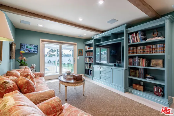 $16,950 | 10821 Savona Road, Los Angeles, CA 90077