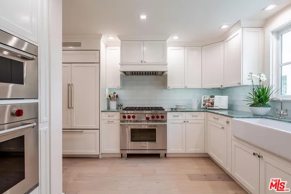 $16,950 | 10821 Savona Road, Los Angeles, CA 90077