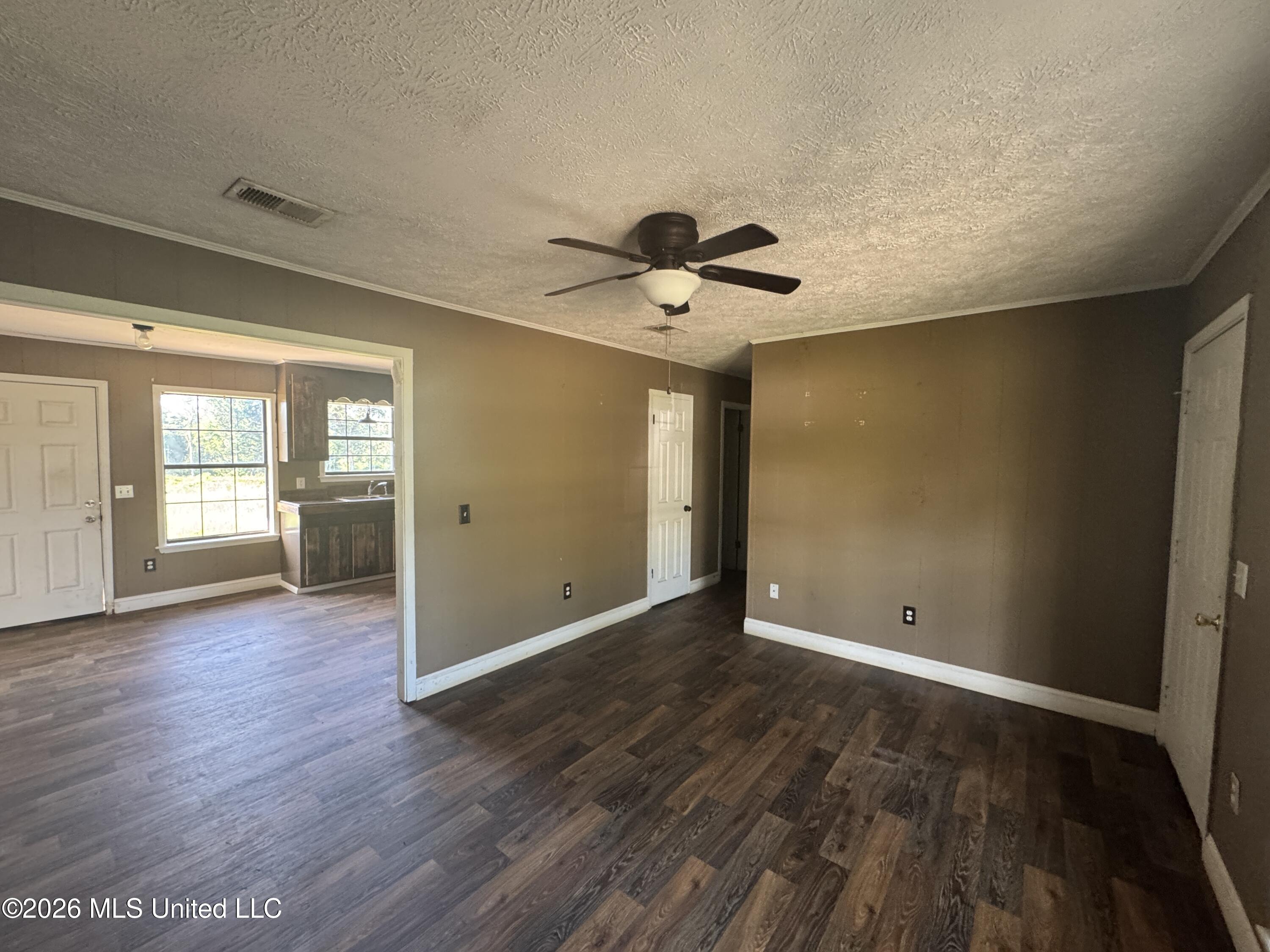 473 Scr 35-5 Mize, MS 39116 - Photo 4 of 12 IMG_5437