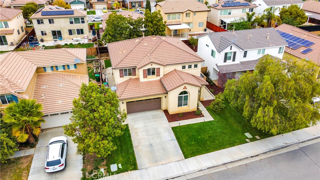 29160 Overboard Drive Romoland, CA 92585 - Photo 4 of 45