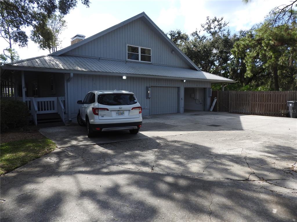 8308 Beasley Road Tampa, FL 33615 - Photo 4 of 49 Gallery Image 4