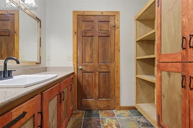 $1,000,000 | 3375 Pinehurst Circle, Colorado Springs, CO 80908