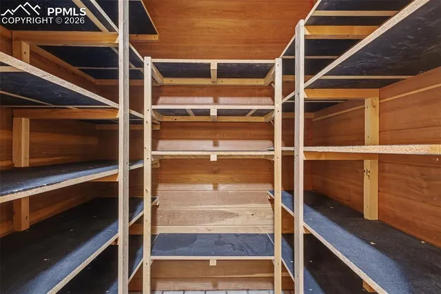 $1,000,000 | 3375 Pinehurst Circle, Colorado Springs, CO 80908