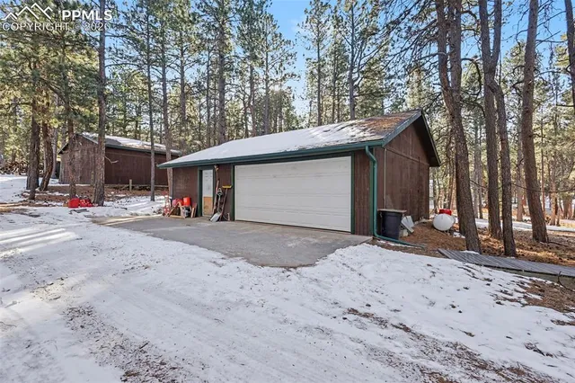 $1,000,000 | 3375 Pinehurst Circle, Colorado Springs, CO 80908