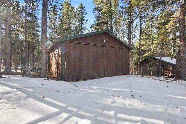 $1,000,000 | 3375 Pinehurst Circle, Colorado Springs, CO 80908