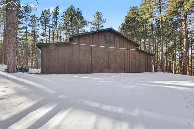 $1,000,000 | 3375 Pinehurst Circle, Colorado Springs, CO 80908