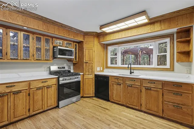 $1,000,000 | 3375 Pinehurst Circle, Colorado Springs, CO 80908