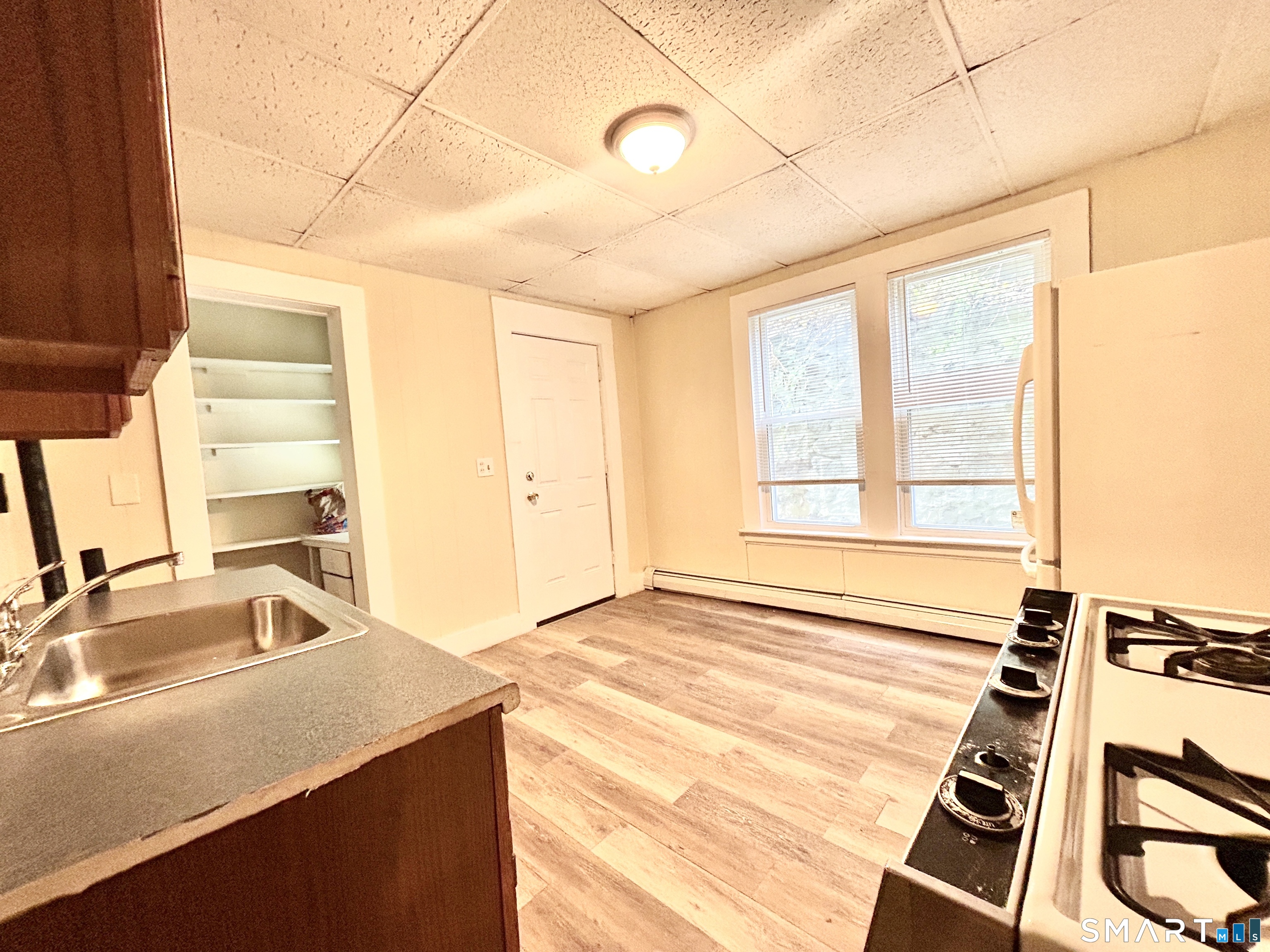 1019 West Main Street, Unit 2R Waterbury, CT 06708 - Photo 10 of 14