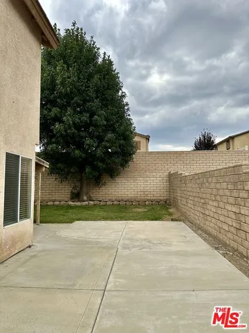 $3,300 | 3804 Southview Court, Palmdale, CA 93550
